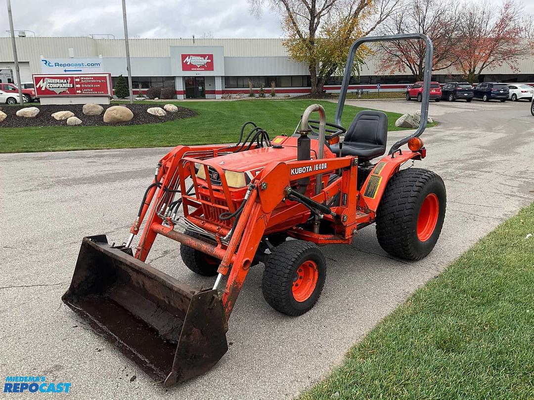 Image of Kubota B1750 Primary image