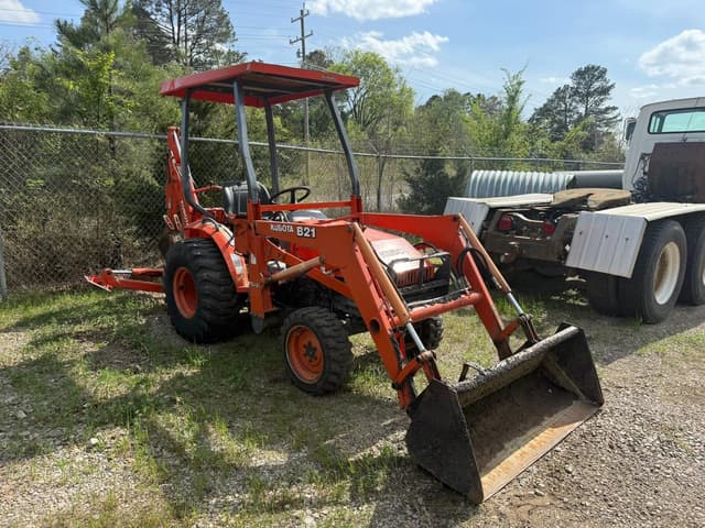 Image of Kubota B21 equipment image 1