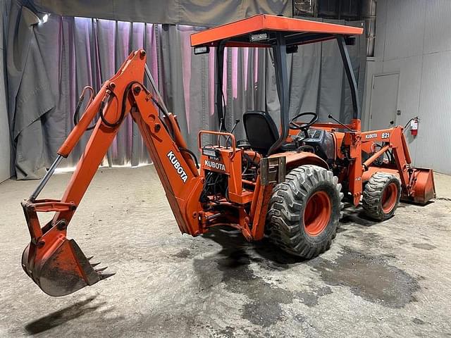 Image of Kubota B21 equipment image 4