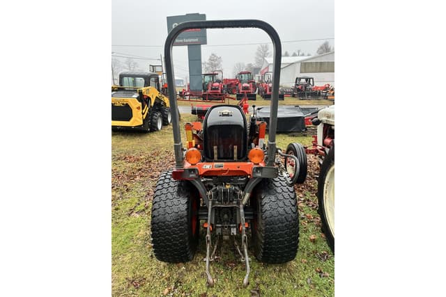 Image of Kubota B2100 equipment image 2