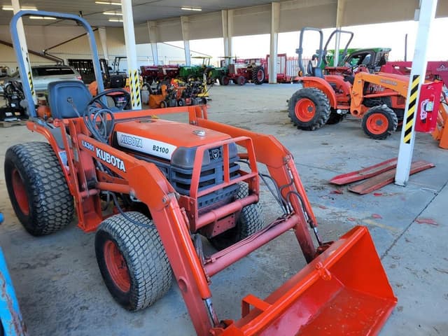 Image of Kubota B2100 equipment image 1