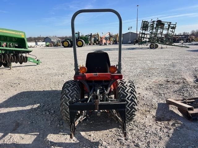 Image of Kubota B2100 equipment image 3