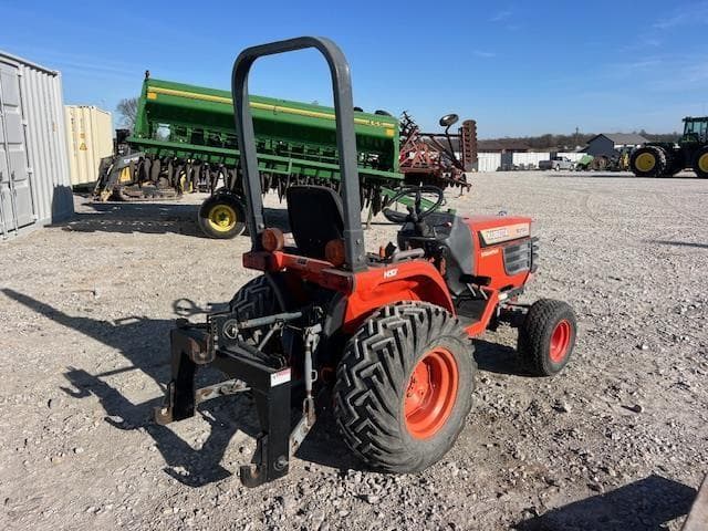 Image of Kubota B2100 equipment image 2