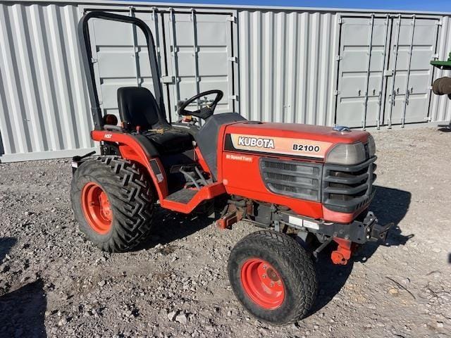 Kubota B2100 Equipment Image0