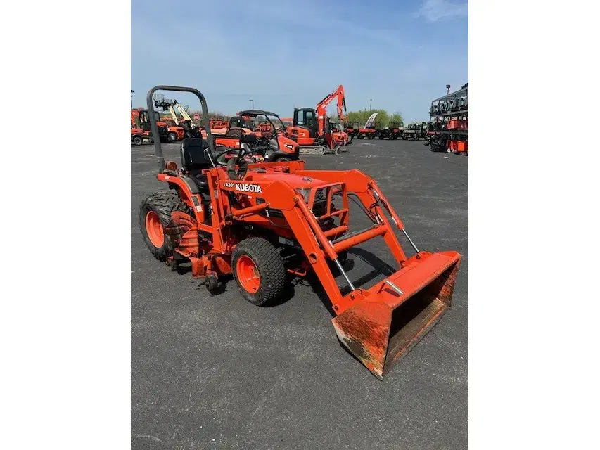 Image of Kubota B2100 Primary image