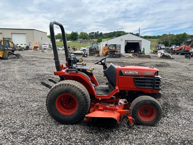 Image of Kubota B2100 equipment image 4