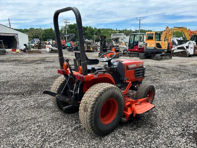 Image of Kubota B2100 equipment image 3