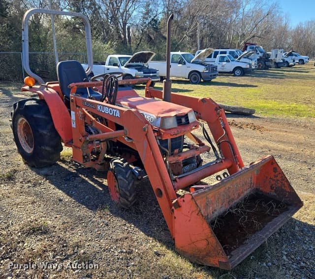 Image of Kubota B2150 equipment image 2