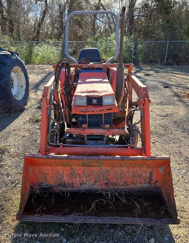Image of Kubota B2150 equipment image 1