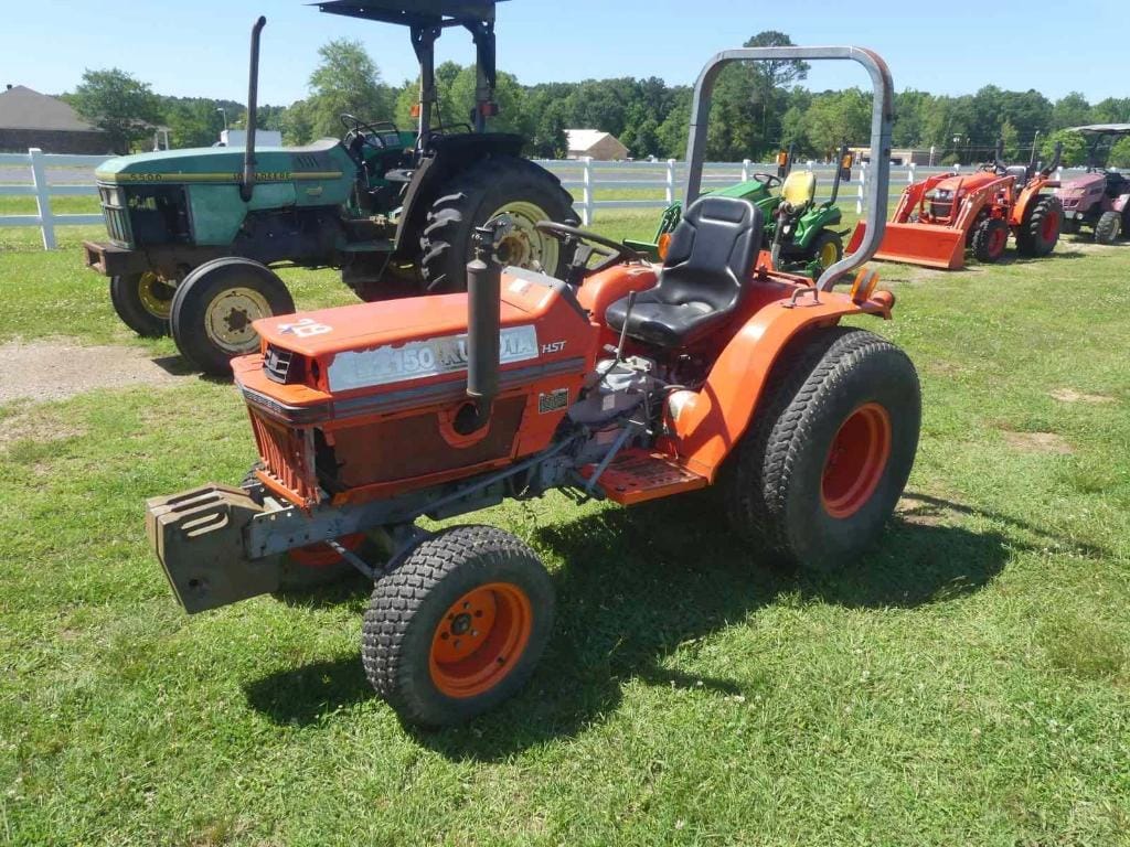 Kubota B2150 Equipment Image0