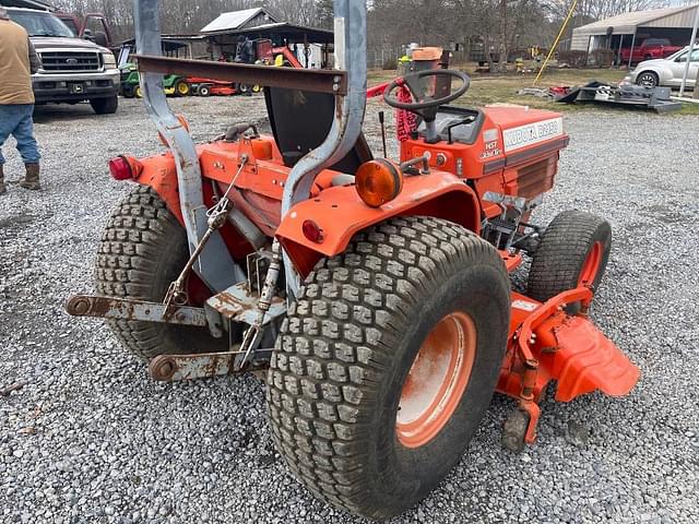 Image of Kubota B2150 equipment image 4