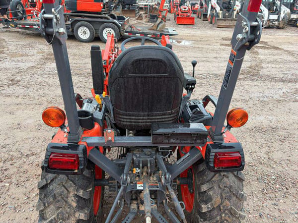 Kubota B2301 Equipment Image0