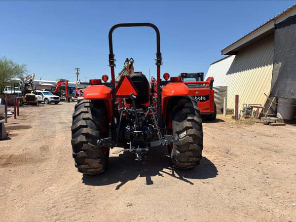 Image of Kubota B2301 equipment image 3