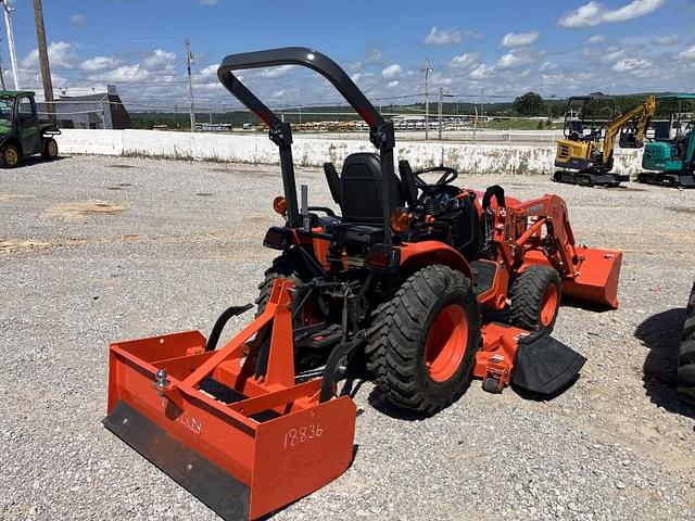 Image of Kubota B2301 equipment image 2