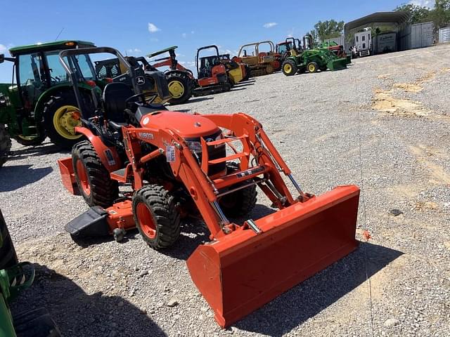 Image of Kubota B2301 equipment image 1