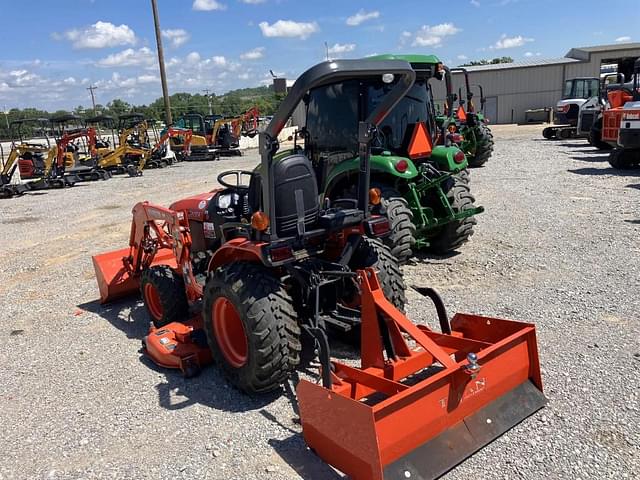 Image of Kubota B2301 equipment image 3