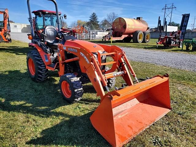 Image of Kubota B2301 equipment image 1