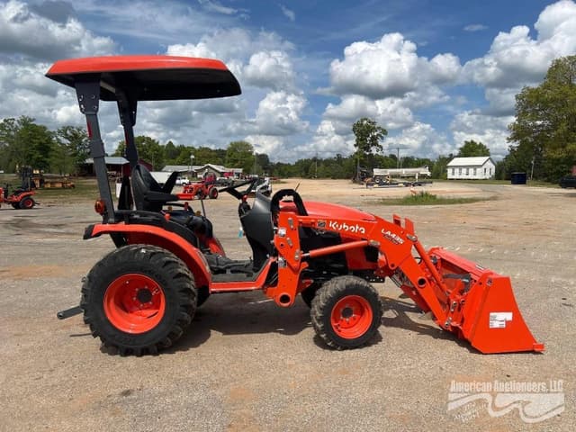 Image of Kubota B2301HSD equipment image 2