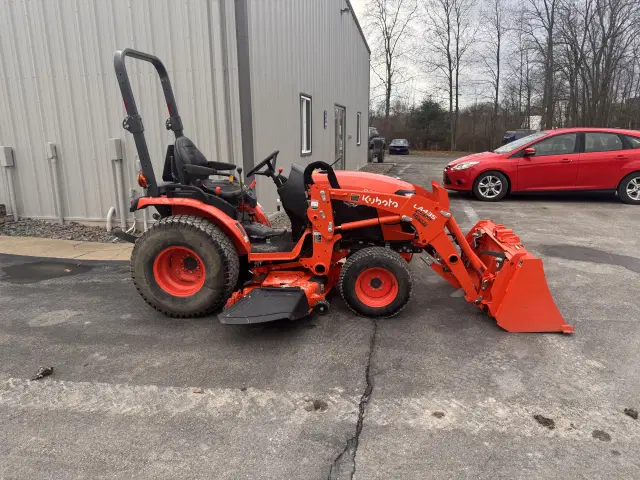 Image of Kubota B2301HSD equipment image 3