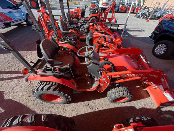 Image of Kubota B2301 equipment image 1