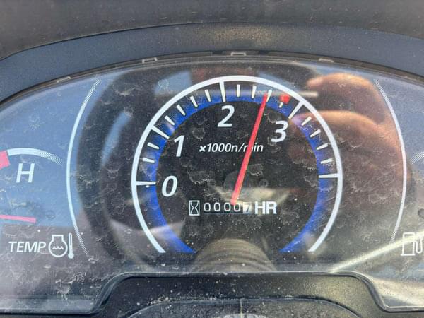 Image of Kubota B2301 equipment image 4