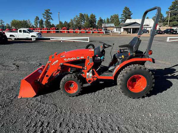 Image of Kubota B2301HSD equipment image 1