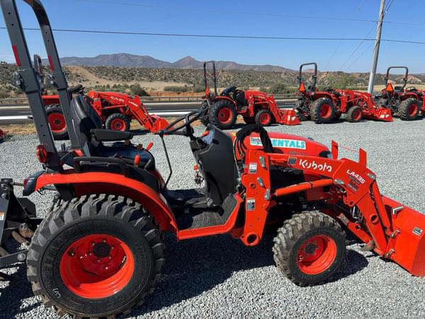 Image of Kubota B2301 equipment image 1