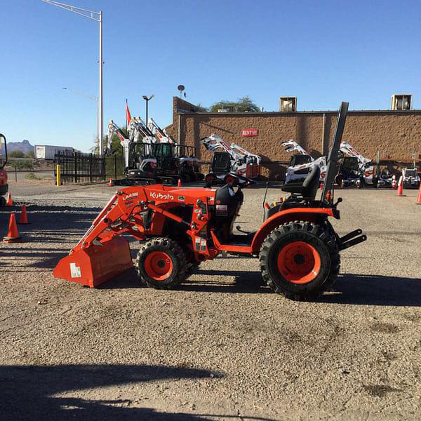 Image of Kubota B2301HSD equipment image 4