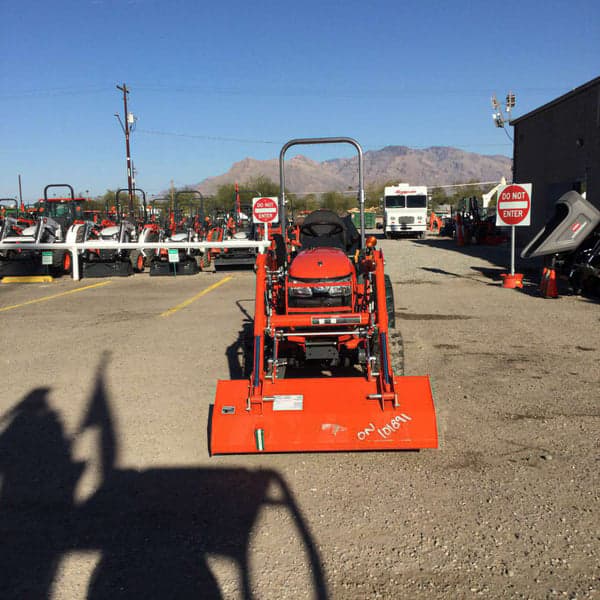 Image of Kubota B2301 equipment image 2