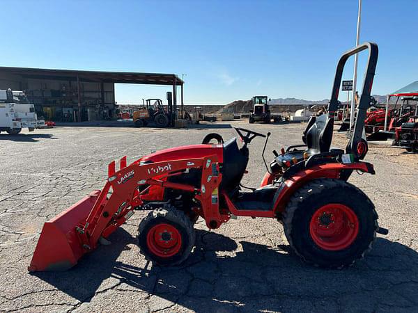 Image of Kubota B2301HSD equipment image 4