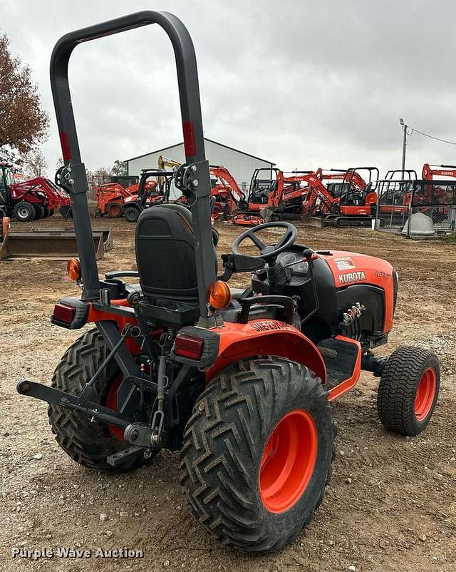 Image of Kubota B2301HSD equipment image 4