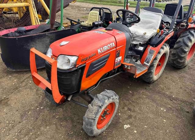 Image of Kubota B2320 equipment image 1