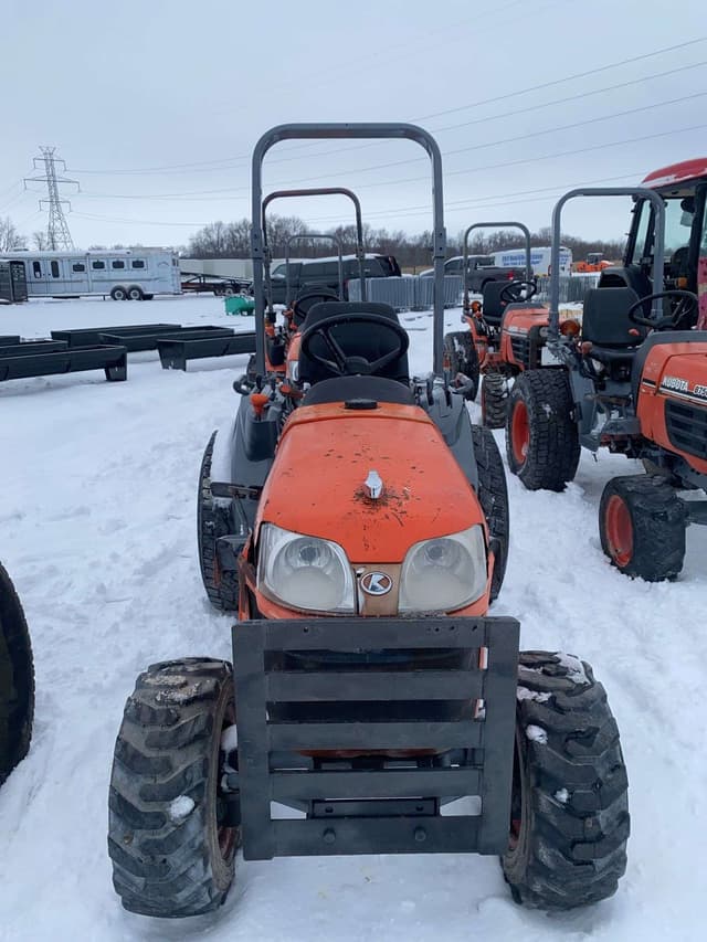 Image of Kubota B2320 equipment image 2