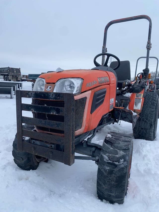 Image of Kubota B2320 equipment image 1