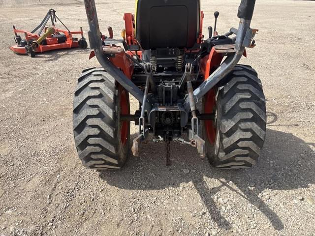 Image of Kubota B2320 equipment image 3