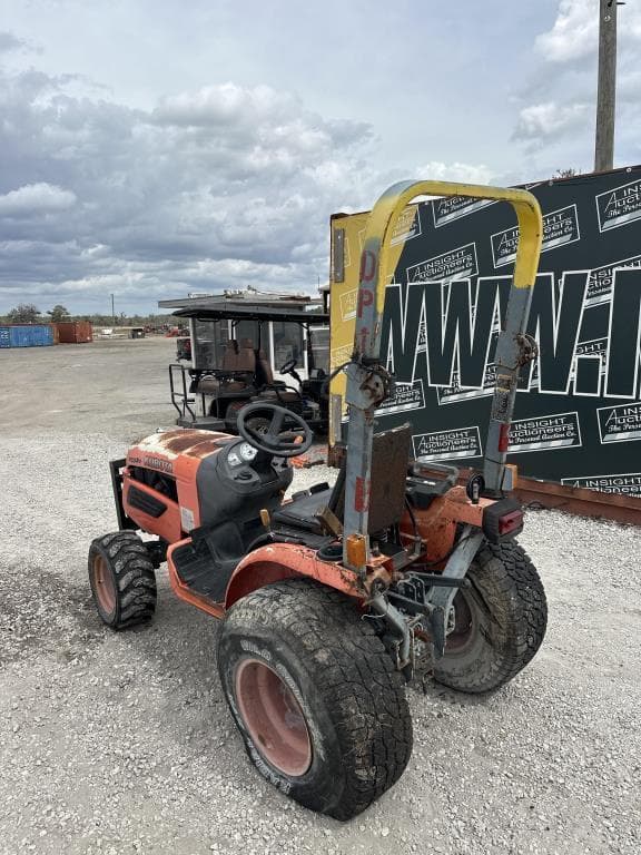 Image of Kubota B2320 equipment image 1