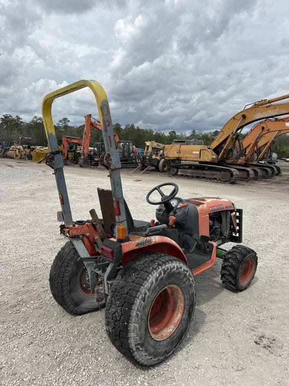 Image of Kubota B2320 equipment image 3