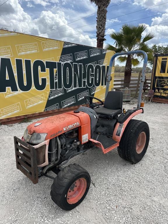 Kubota B2320 Equipment Image0
