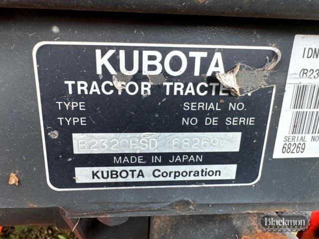 Image of Kubota B2320 equipment image 2