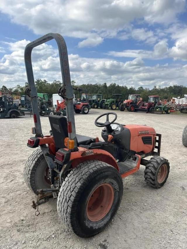 Image of Kubota B2320 equipment image 3
