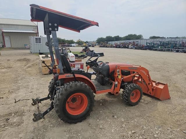 Image of Kubota B2320 equipment image 4