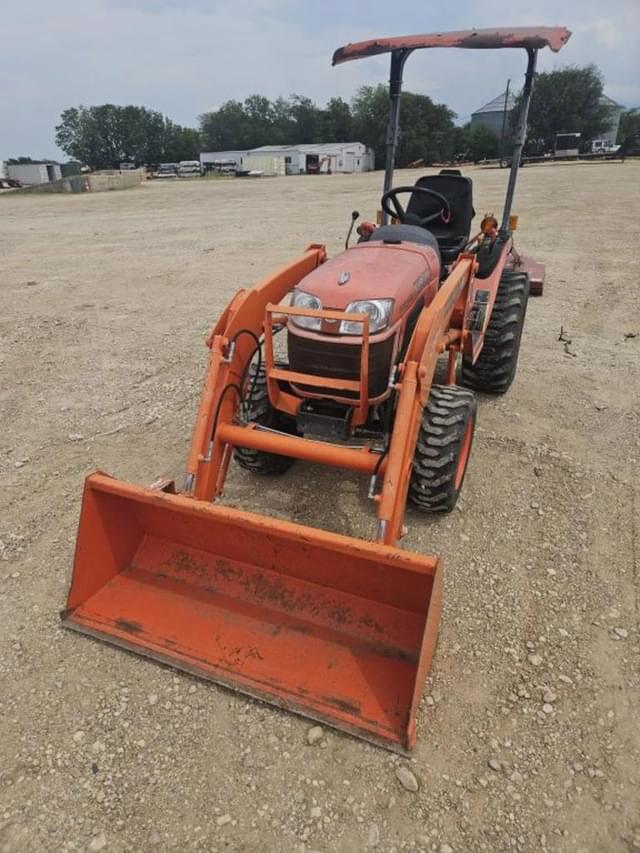 Image of Kubota B2320 equipment image 1