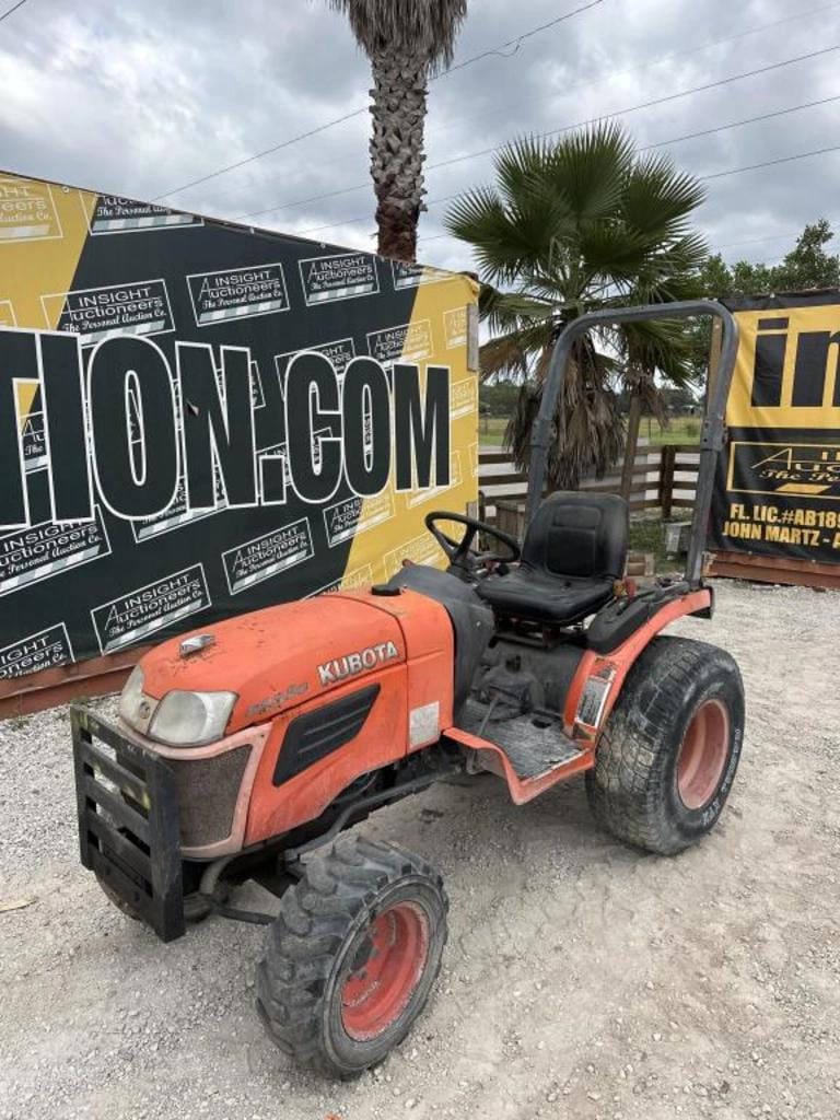 Kubota B2320 Equipment Image0