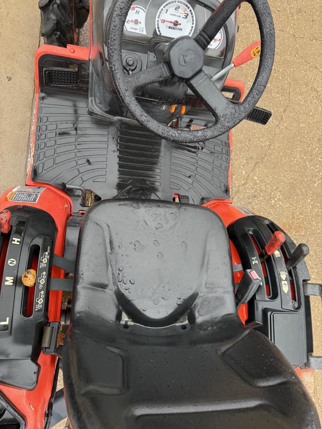 Image of Kubota B2320HSD equipment image 1