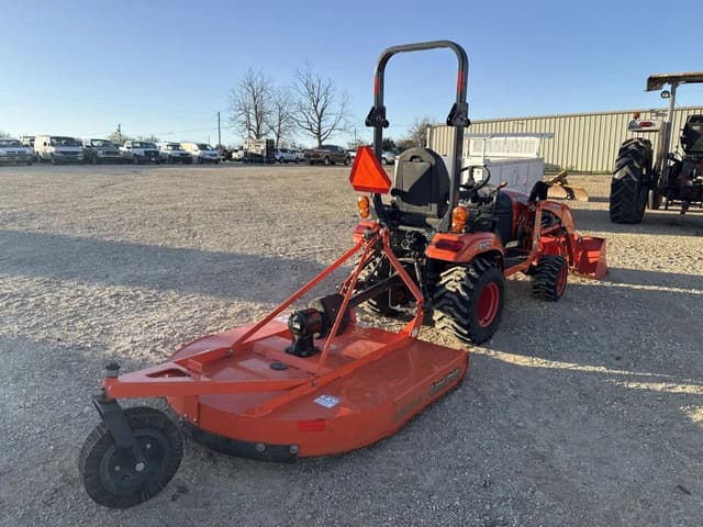 Image of Kubota B2301 equipment image 4