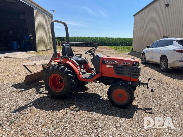 Image of Kubota B2400 equipment image 4