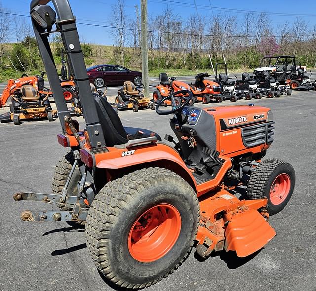 Image of Kubota B2400 equipment image 3