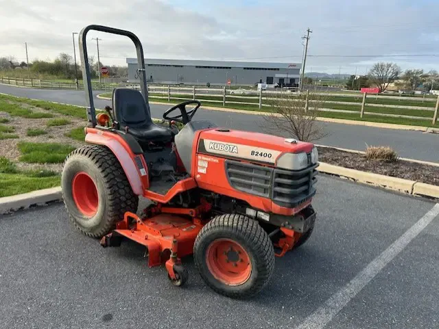 Kubota B2400HSD Equipment Image0