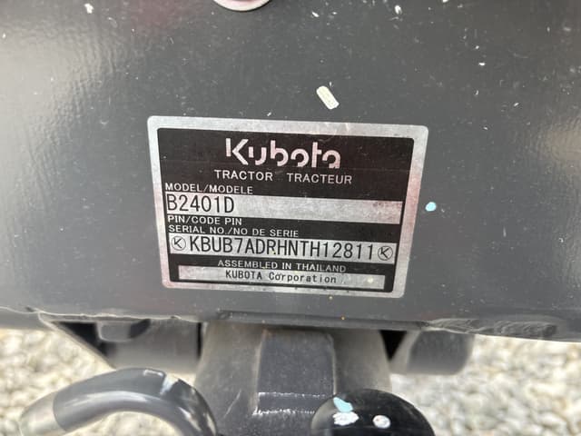 Image of Kubota B2401 equipment image 2