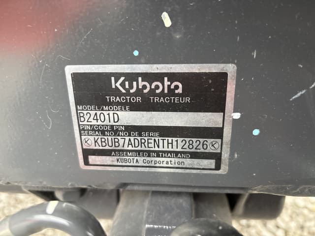 Image of Kubota B2401 equipment image 2
